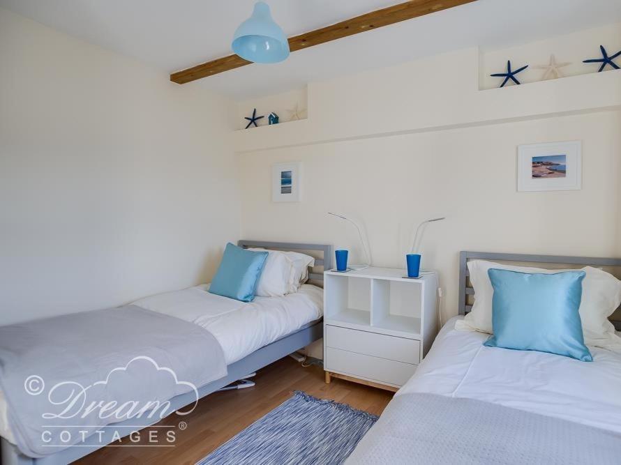 Ammonite Cottage Портленд Экстерьер фото